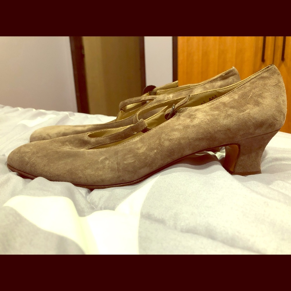 Salvatore Ferragamo tan suede pumps